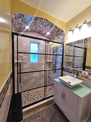 455 E 43rd Street, Brooklyn, NY 11203