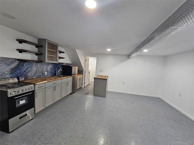 455 E 43rd Street, Brooklyn, NY 11203