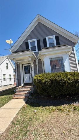 54 Clinton St, Brockton, MA 02302
