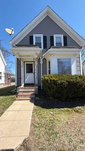 54 Clinton St, Brockton, MA 02302