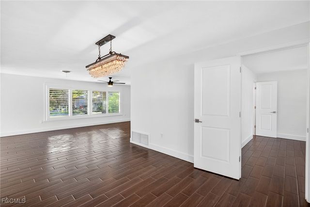 541 Bayside DR, Fort Myers, FL 33919