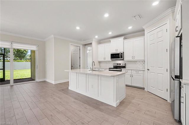 259 Tamarindo LN, Naples, FL 34114