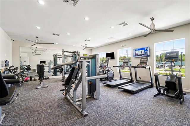 259 Tamarindo LN, Naples, FL 34114