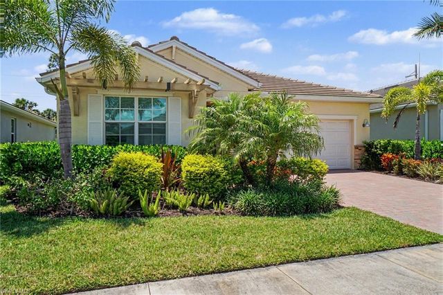 259 Tamarindo LN, Naples, FL 34114