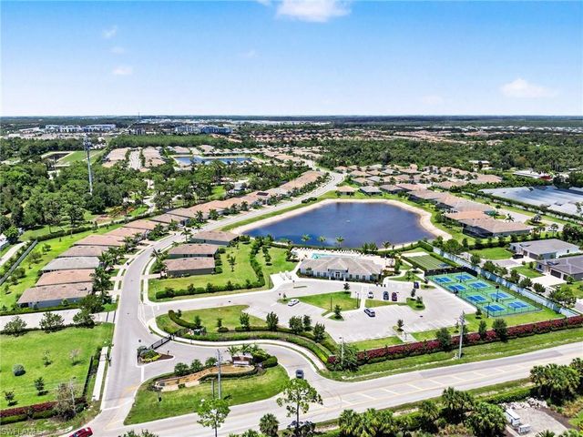 259 Tamarindo LN, Naples, FL 34114