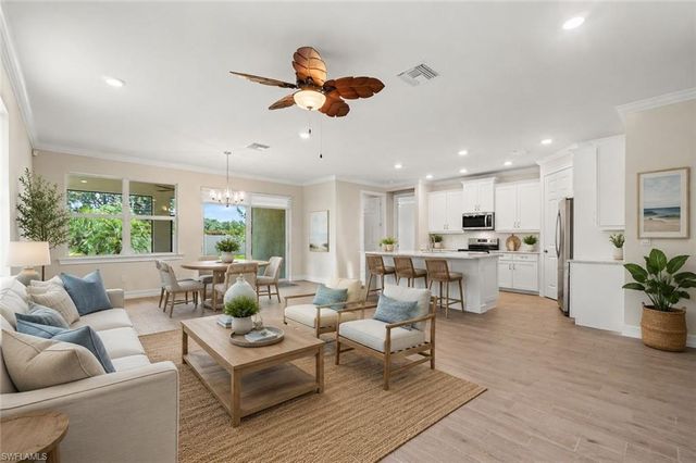 259 Tamarindo LN, Naples, FL 34114