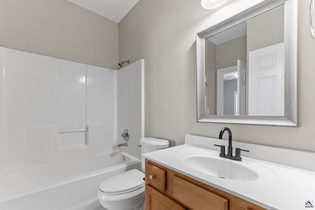 323 Audrey Way, Kathleen, GA 31047