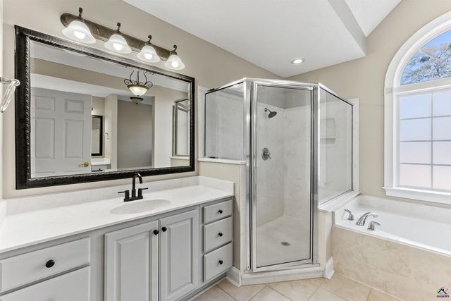 323 Audrey Way, Kathleen, GA 31047