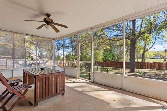 323 Audrey Way, Kathleen, GA 31047