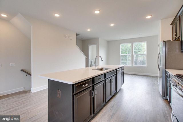 6182 CAMERONS FERRY DR, Haymarket, VA 20169