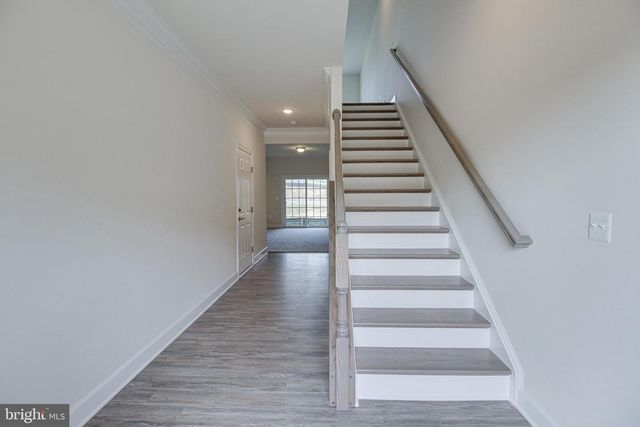 6182 CAMERONS FERRY DR, Haymarket, VA 20169