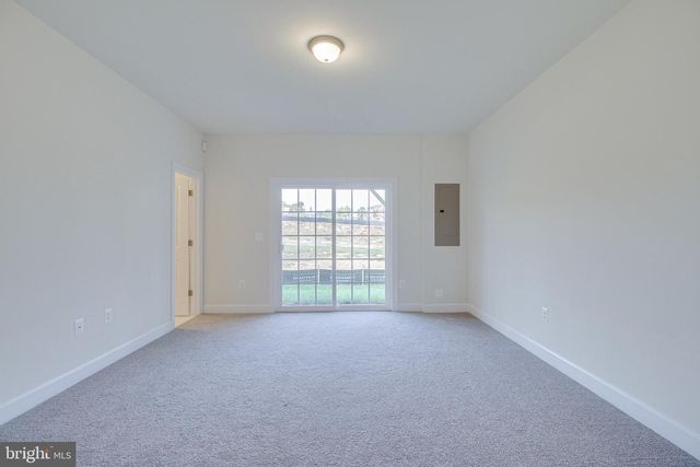 6182 CAMERONS FERRY DR, Haymarket, VA 20169