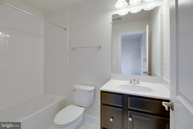 6182 CAMERONS FERRY DR, Haymarket, VA 20169