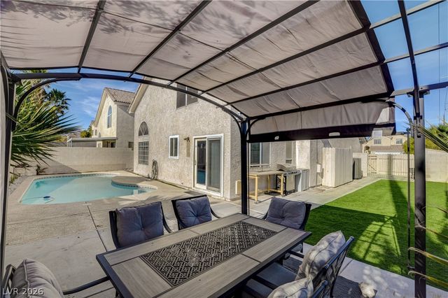 7301 Casa Solar Court, Las Vegas, NV 89128