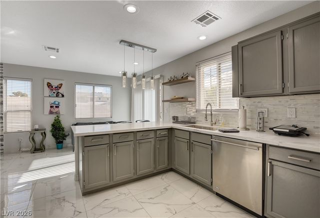 7301 Casa Solar Court, Las Vegas, NV 89128