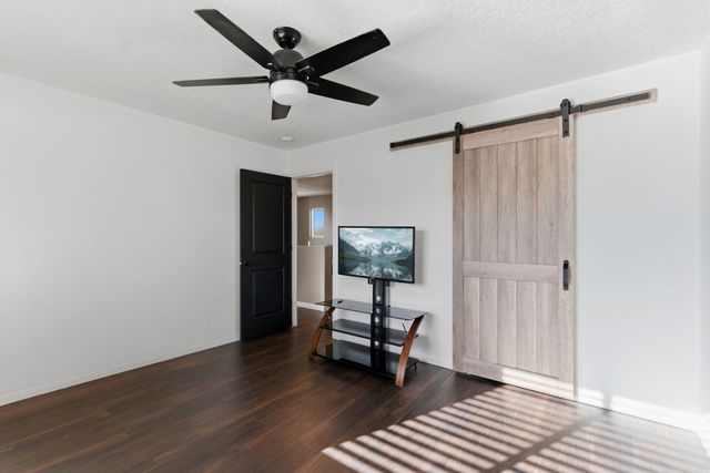 1500 Villa Del Valle NE, Albuquerque, NM 87113