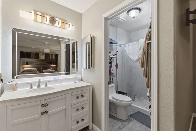 1500 Villa Del Valle NE, Albuquerque, NM 87113