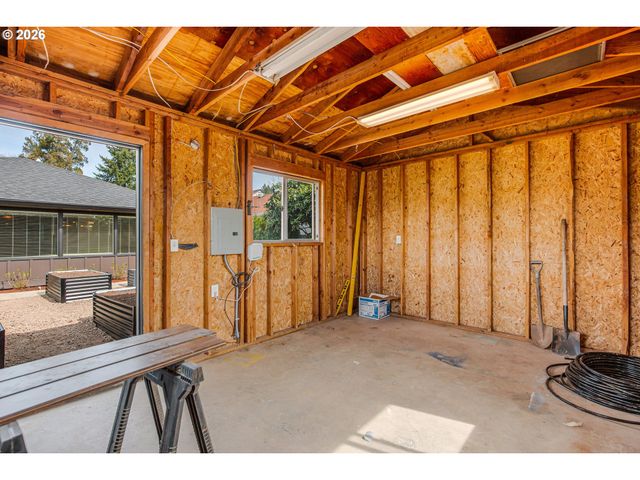 11834 Se 33rd Ave, Milwaukie, OR 97222