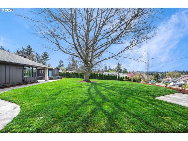 11834 Se 33rd Ave, Milwaukie, OR 97222