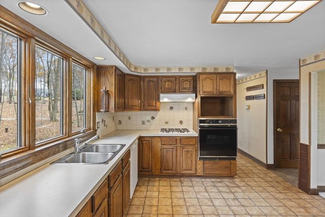 139 Picnic St, Boxborough, MA 01719