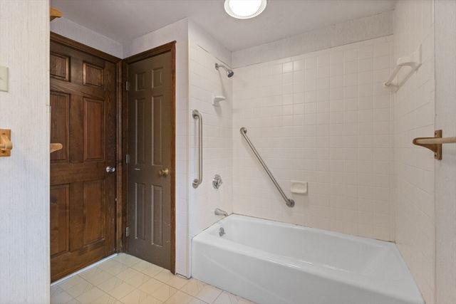 139 Picnic St, Boxborough, MA 01719