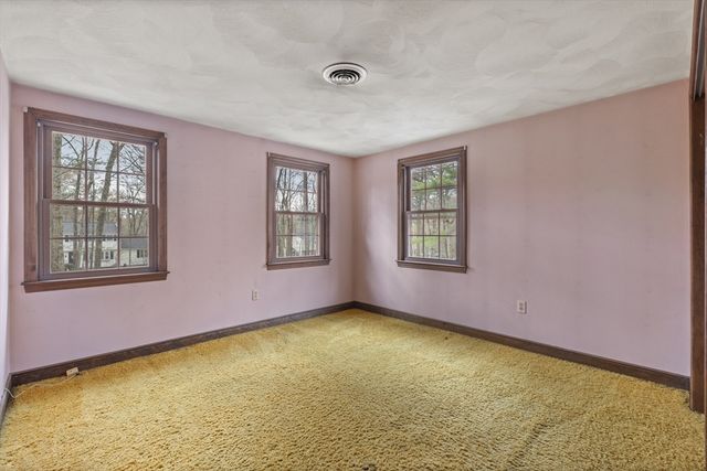 139 Picnic St, Boxborough, MA 01719