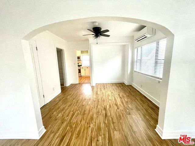 2102 S Harcourt Avenue, Los Angeles, CA 90016