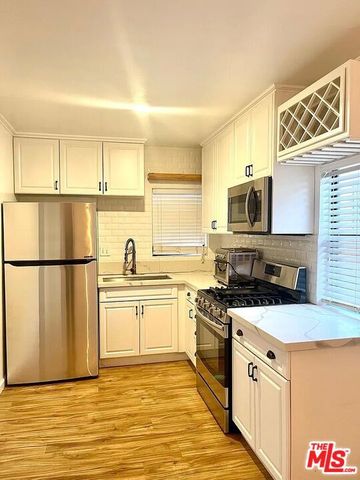 2102 S Harcourt Avenue, Los Angeles, CA 90016
