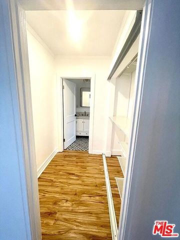 2102 S Harcourt Avenue, Los Angeles, CA 90016