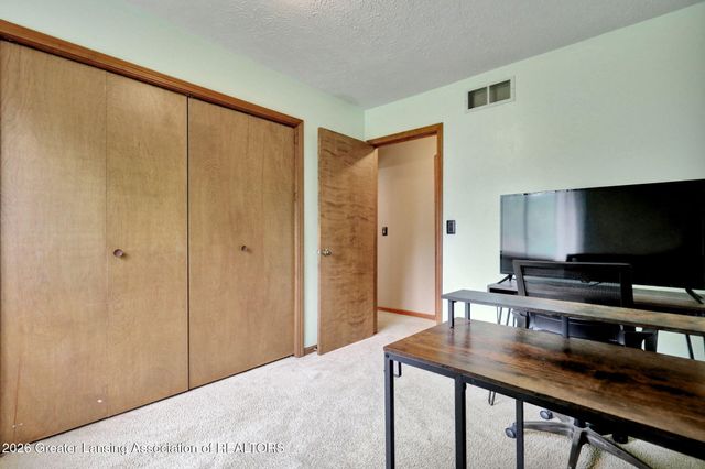 5010 Westhaven Boulevard, Lansing, MI 48917