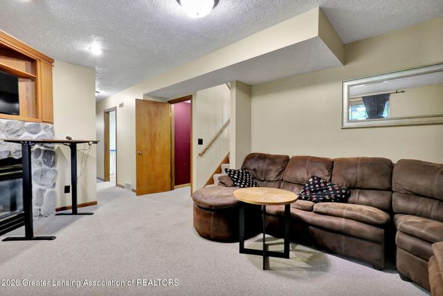 5010 Westhaven Boulevard, Lansing, MI 48917