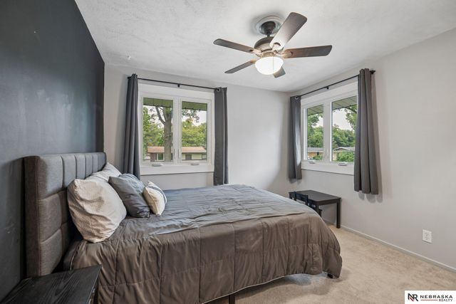 1108 W Avon Lane, Lincoln, NE 68505