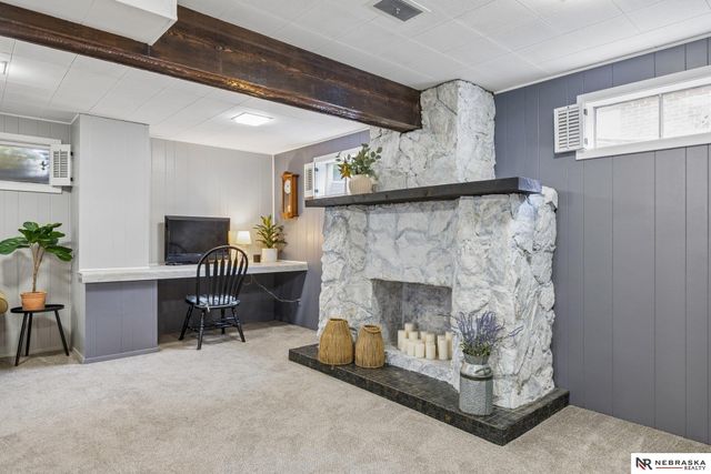 1108 W Avon Lane, Lincoln, NE 68505