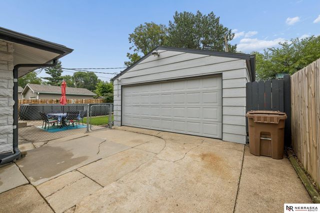 1108 W Avon Lane, Lincoln, NE 68505