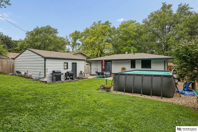 1108 W Avon Lane, Lincoln, NE 68505