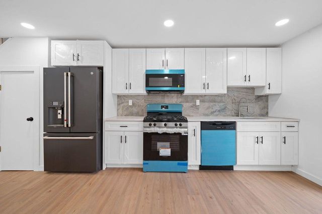 122.5 HARRISON AVE, Jc, Journal Square, NJ 07306