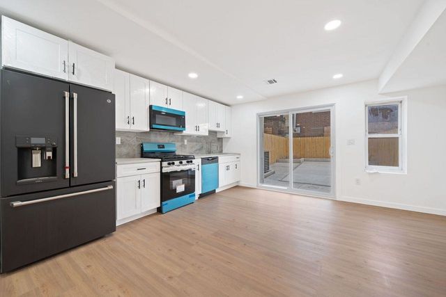 122.5 HARRISON AVE, Jc, Journal Square, NJ 07306