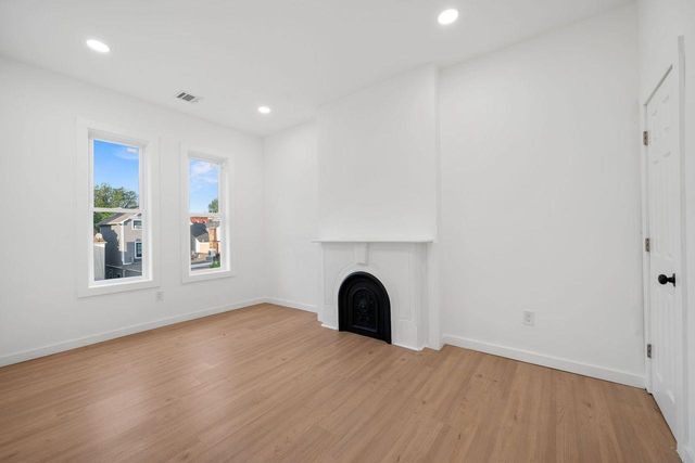 122.5 HARRISON AVE, Jc, Journal Square, NJ 07306