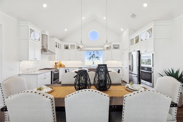 504 Cane Crossing Lake Drive, Sealy, TX 77474