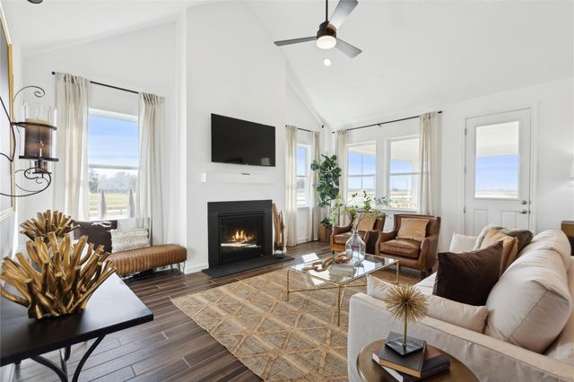 504 Cane Crossing Lake Drive, Sealy, TX 77474