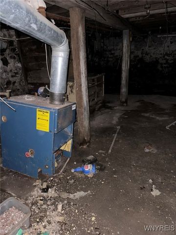 1867 Pierce Avenue, Niagara Falls, NY 14301