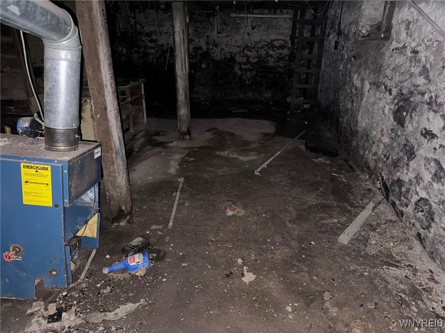 1867 Pierce Avenue, Niagara Falls, NY 14301