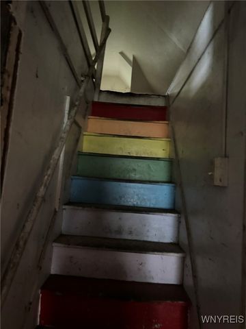 1867 Pierce Avenue, Niagara Falls, NY 14301