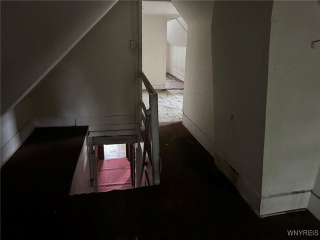 1867 Pierce Avenue, Niagara Falls, NY 14301