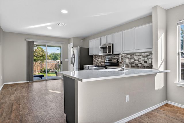 5900 Los Dios PL, Del Valle, TX 78617