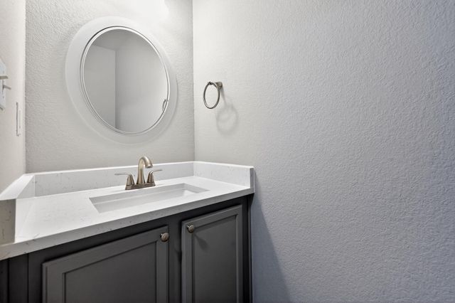 5900 Los Dios PL, Del Valle, TX 78617