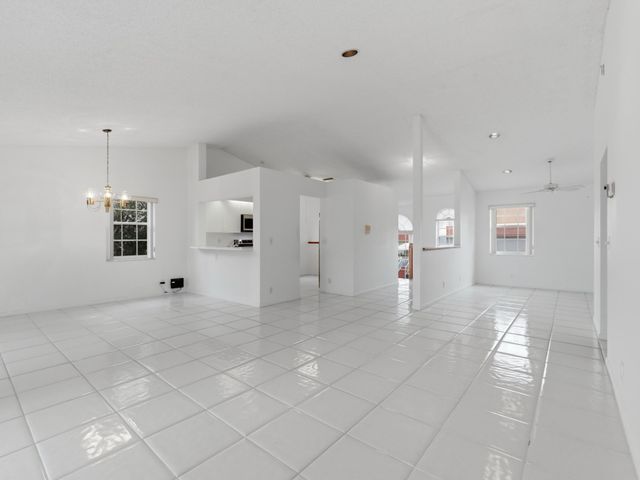 14383 Via Royal 3, Delray Beach, FL 33446