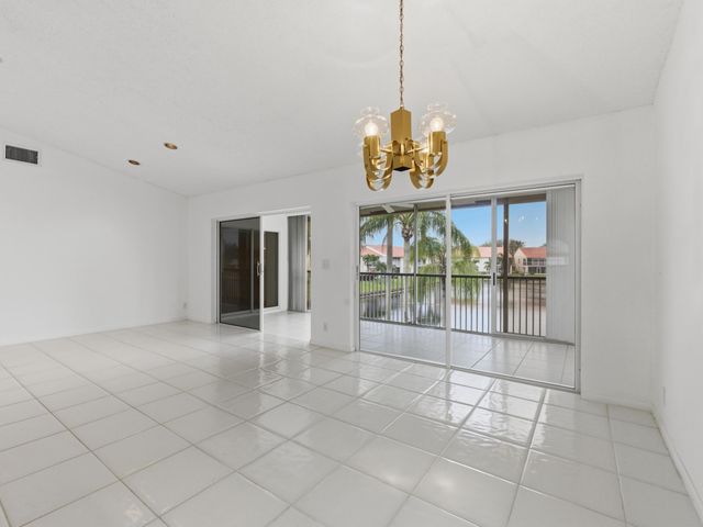 14383 Via Royal 3, Delray Beach, FL 33446