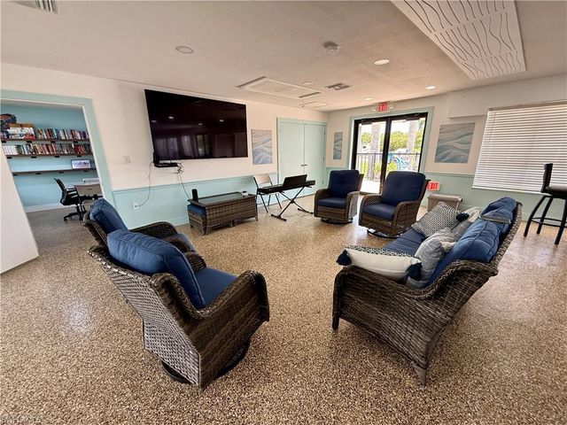 52 Doubloon WAY, Fort Myers Beach, FL 33931