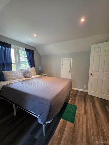 1215 Ridlen Avenue, Cincinnati, OH 45205